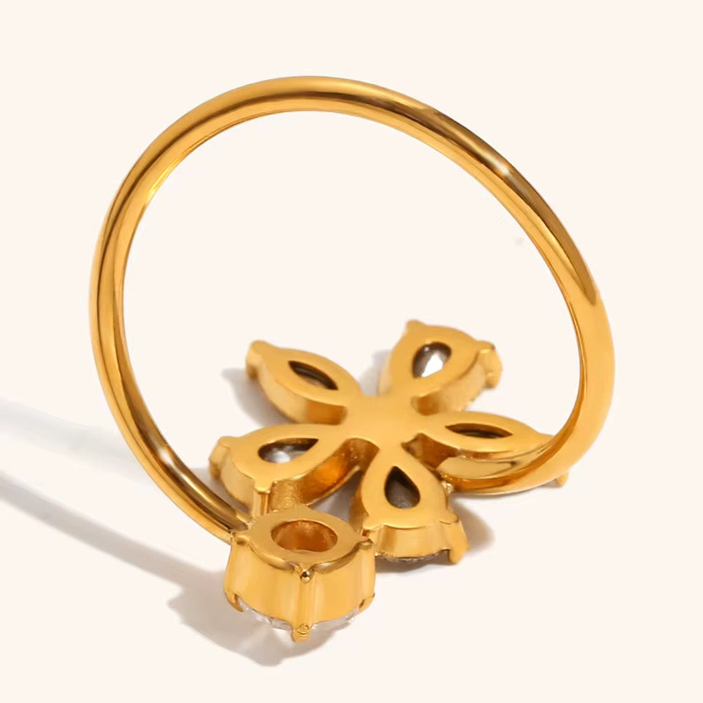 Eterna Petal Ring