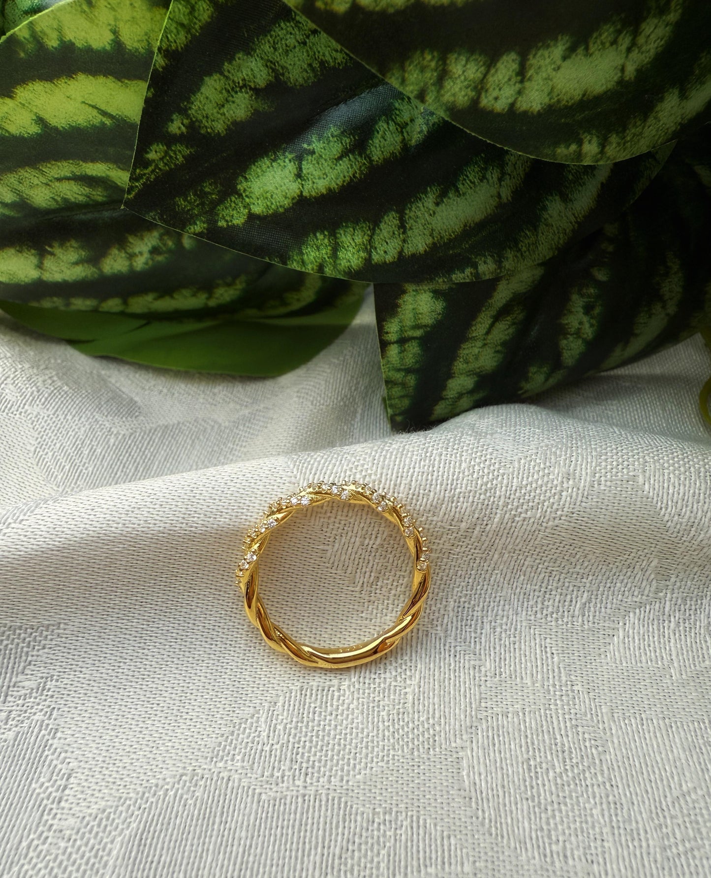 Zircon band