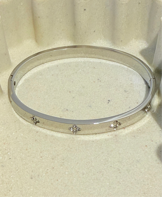 Oleana Silver Zircons Bangle