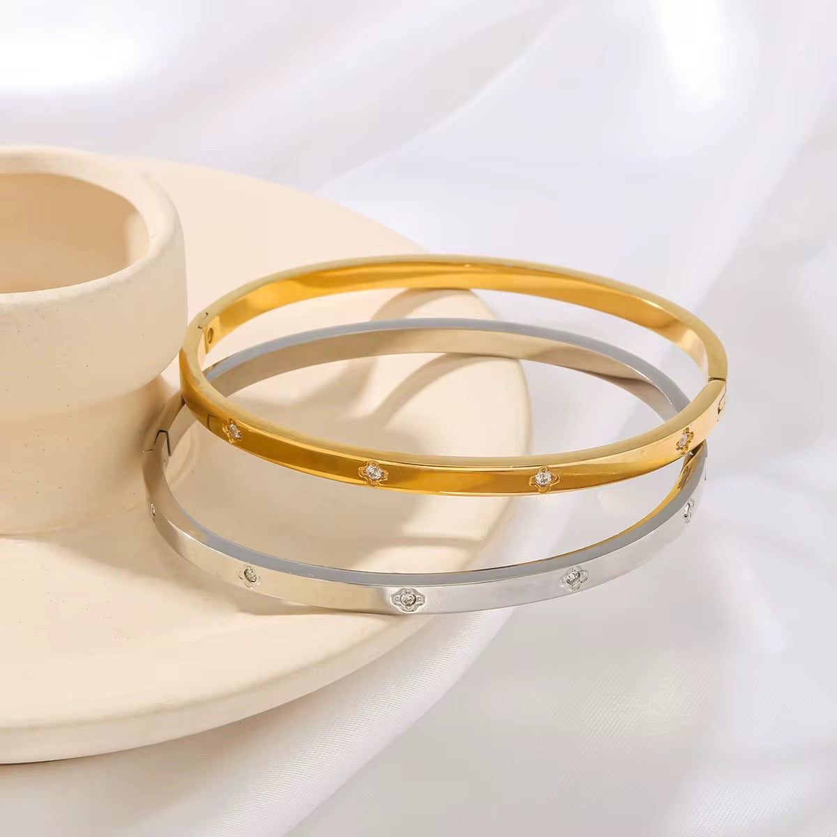 Luxe Silver bangle