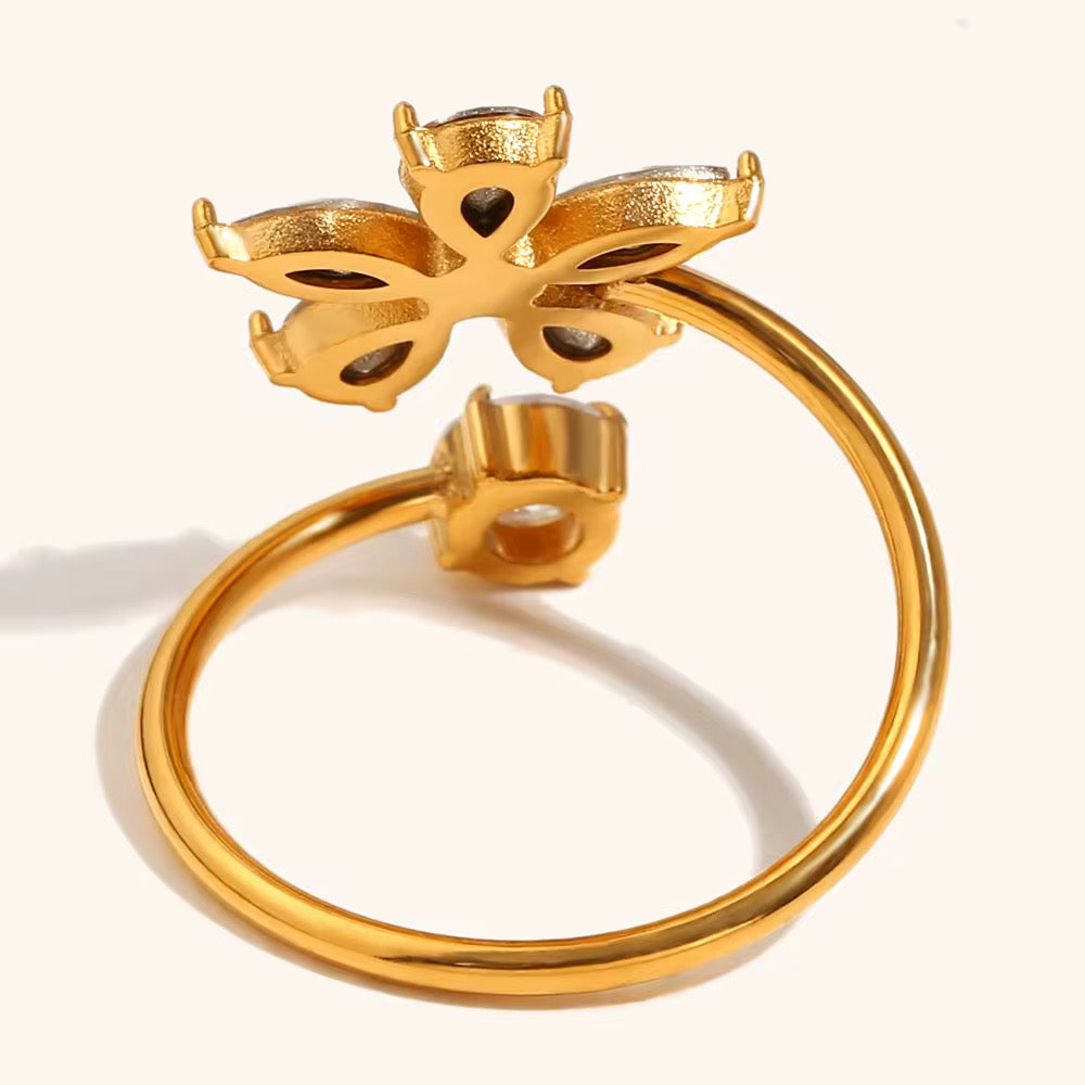 Eterna Petal Ring