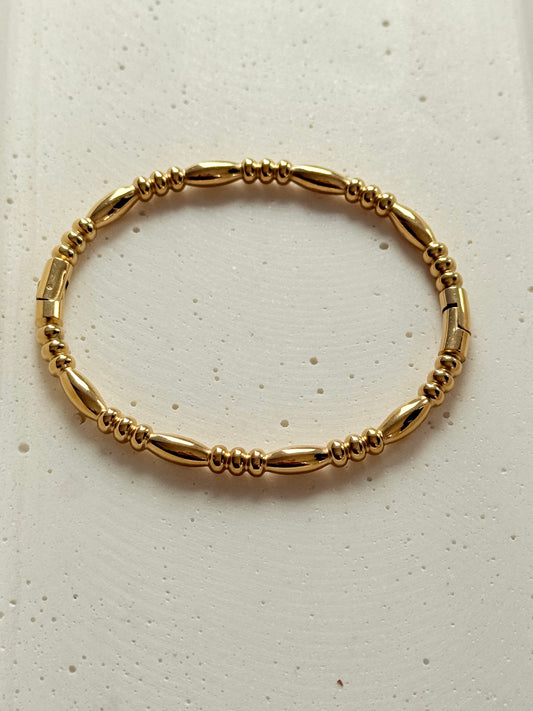 Niva Gold Cuff bangle