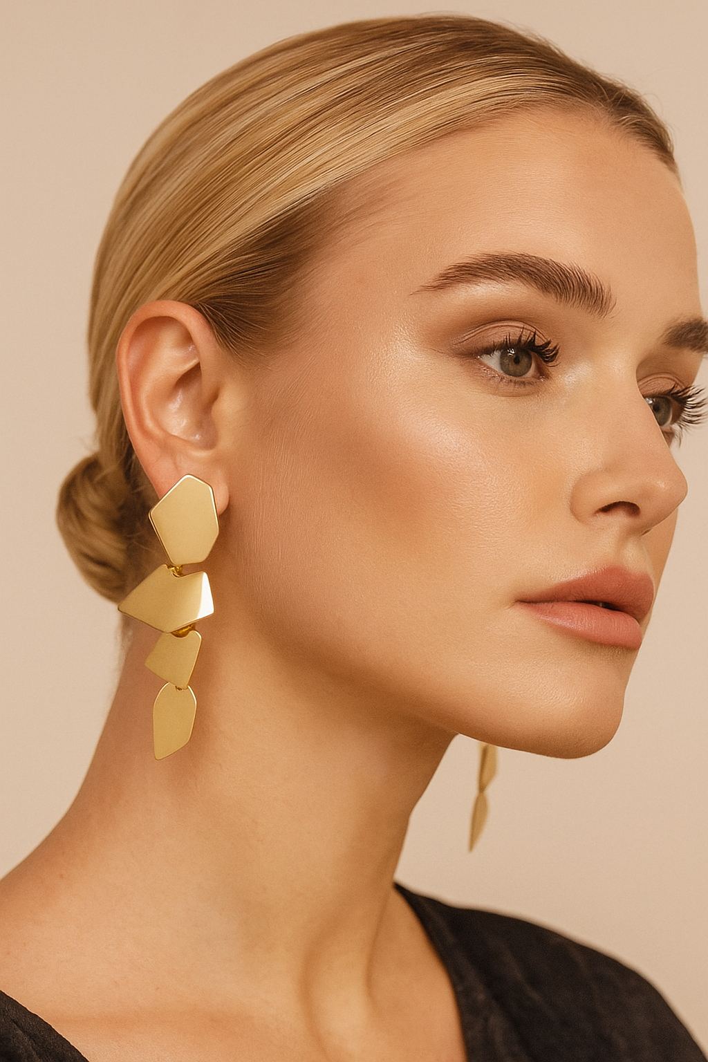 Veloura Earrings
