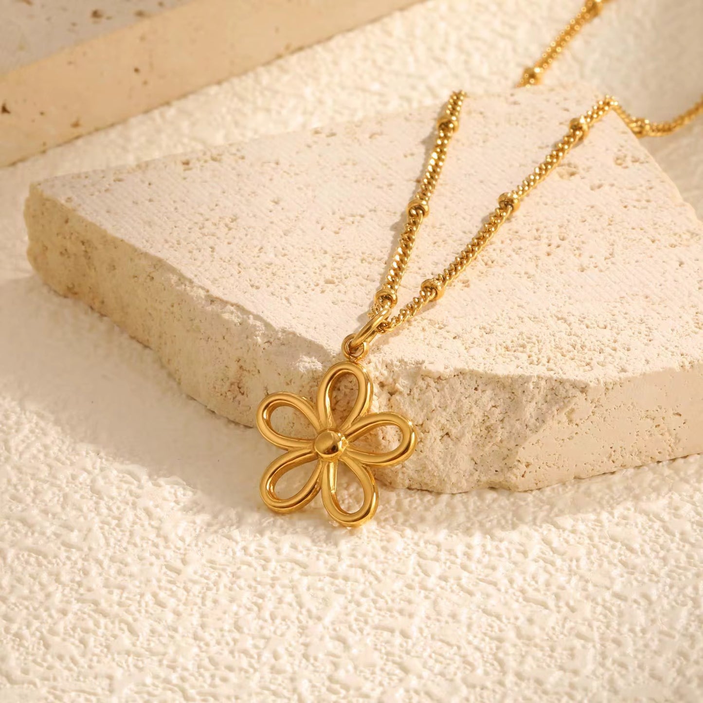 Fleur Necklace