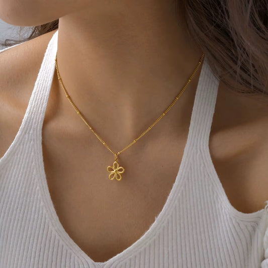 Fleur Necklace