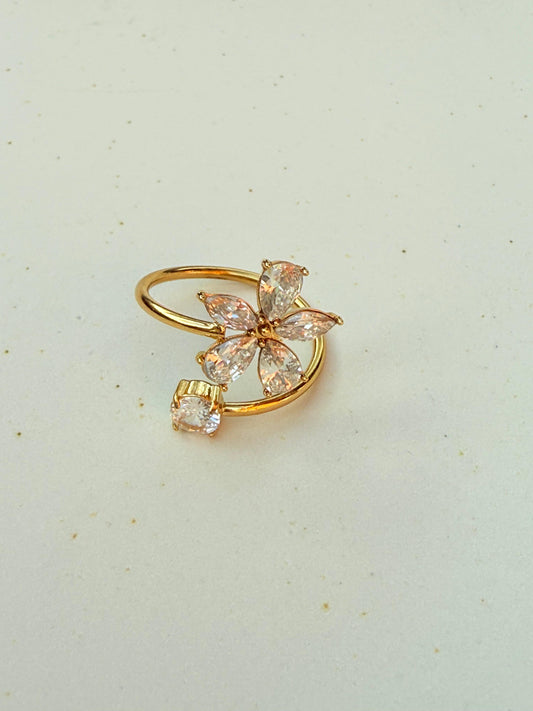 Eterna Petal Ring